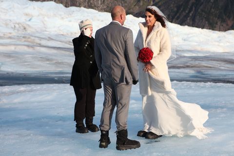 Кажи Да, за да сватбата на обличане Аляска